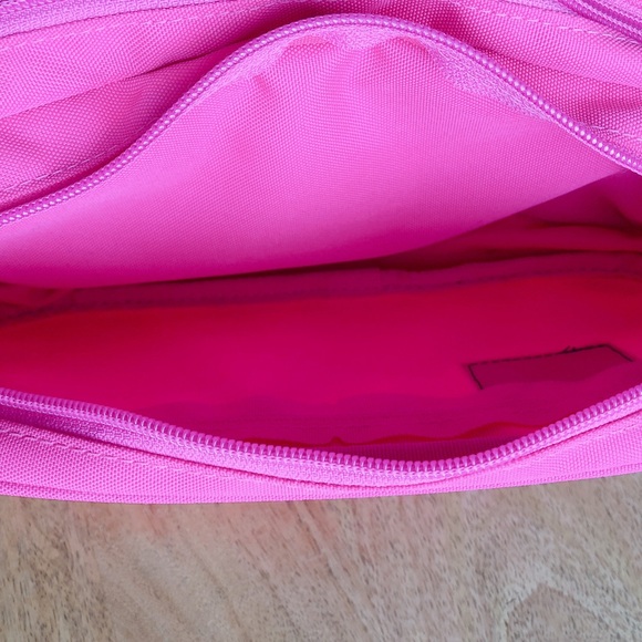 Jansport Bag in HOT PINK double zipper - Picture 7 of 10